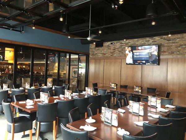 Bar Louie-La Centerra at Cinco Ranch