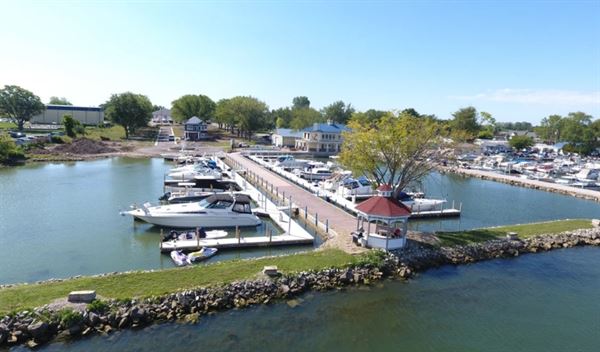 Sunburst Harbor Marina