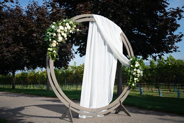 The Vibrant Vine Winery