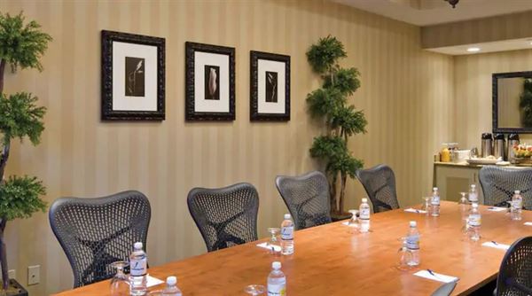 Hilton Garden Inn Lakewood