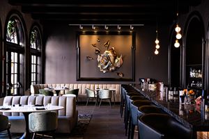 Iron Rose Bar & Restaurant