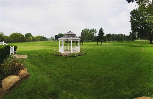 Glenbrier Golf Course & Driving Range