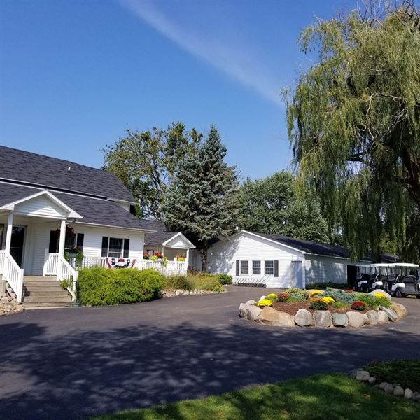 Glenbrier Golf Course & Driving Range