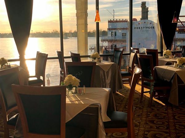 The Queen Baton Rouge