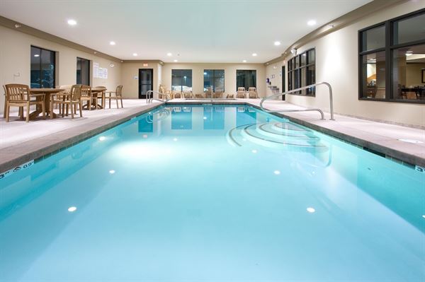 Holiday Inn Express & Suites Lander