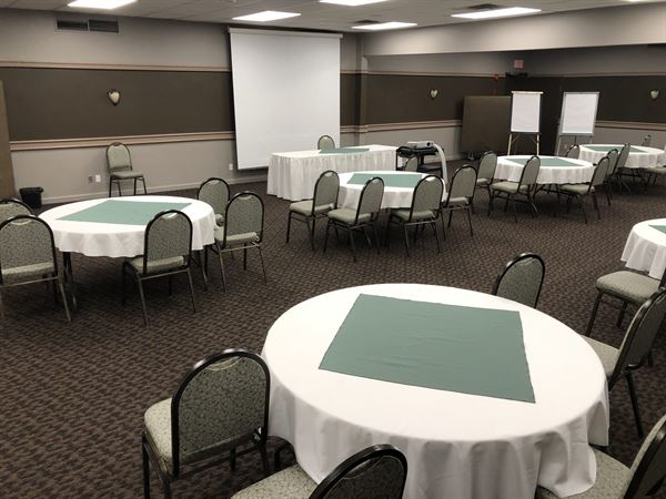 Russell Inn Hotel & Conference Centre