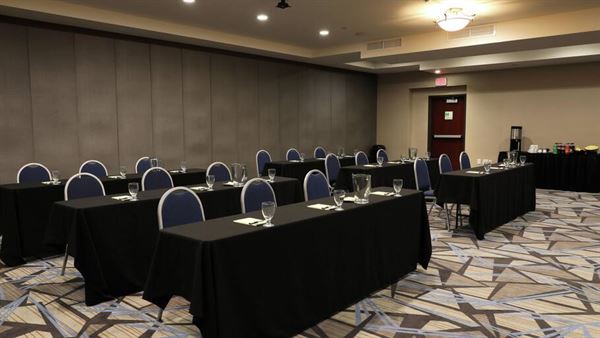 DoubleTree Omaha Southwest