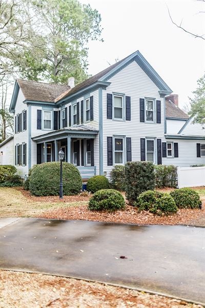 Montero's Restaurant