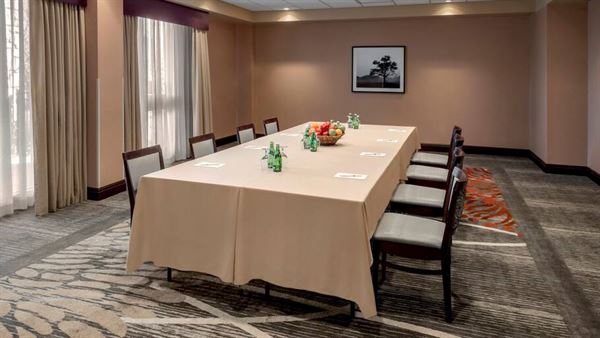 DoubleTree by Hilton Hotel Pittsburgh Airport