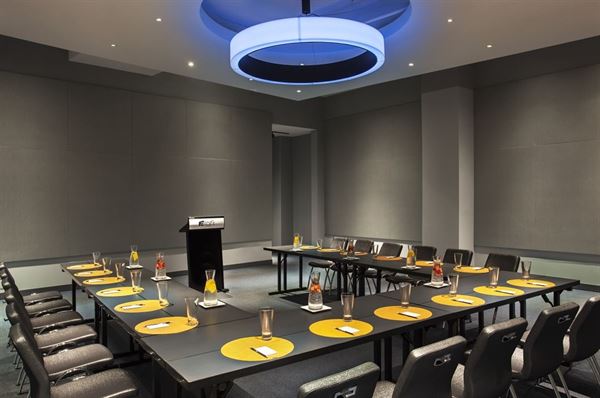 Aloft Boston Seaport District