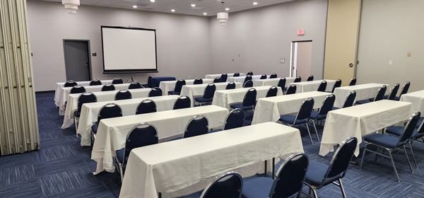 Hawthorn Suites Wichita Airport