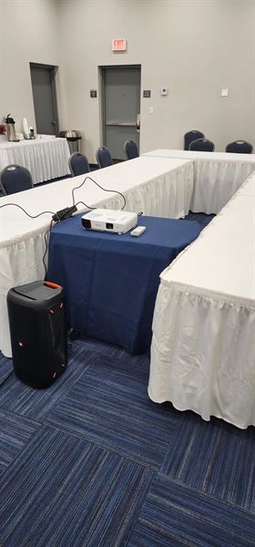 Hawthorn Suites Wichita Airport