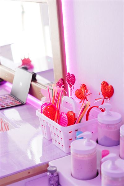 Purple Box Mobile Kids Spa