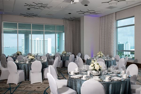 Embassy Suites by Hilton Sarasota