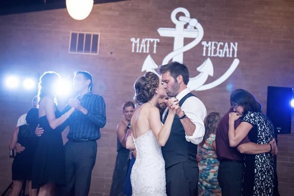 Tony Schwartz: Wedding MC & DJ