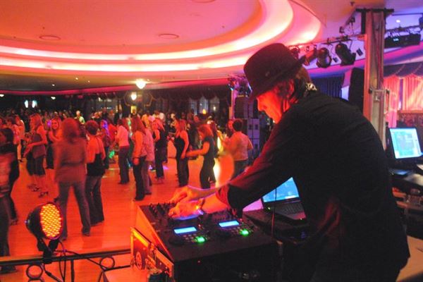 Mark Anderson's Disc Jockey Attractions