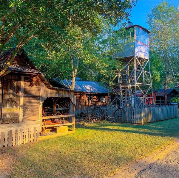 Landrum's Homestead & Village