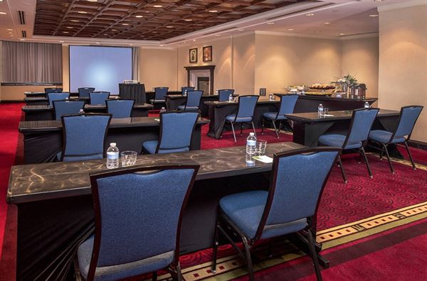 Courtyard by Marriott Arlington Crystal City/Reagan National Airport