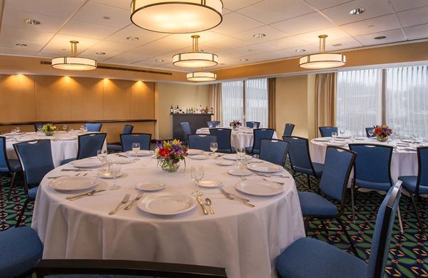 Courtyard by Marriott Arlington Crystal City/Reagan National Airport