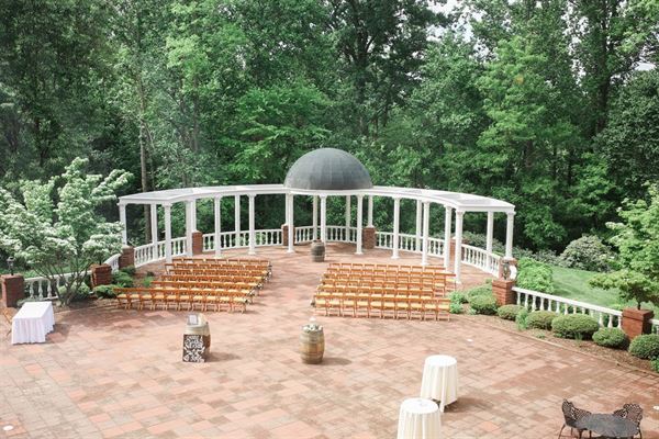 DoubleTree by Hilton Hotel Charlottesville