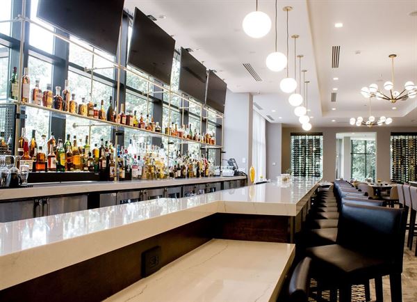 DoubleTree by Hilton Hotel Charlottesville