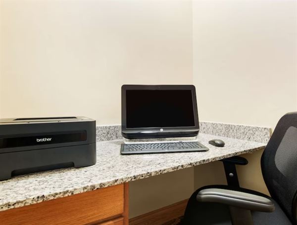 Country Inn and Suites