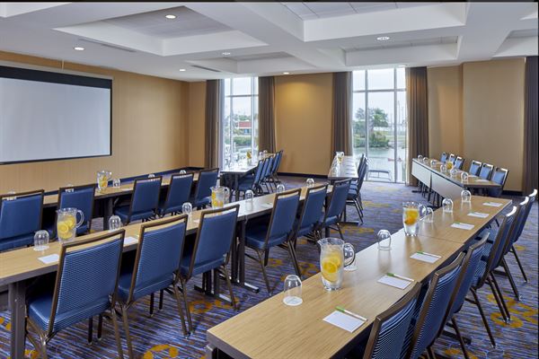 Courtyard St. Petersburg Clearwater/Madeira Beach