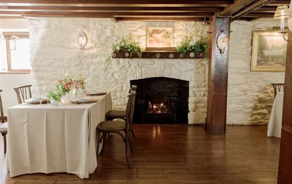 The Red Fox Inn & Tavern