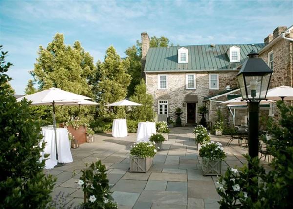 The Red Fox Inn & Tavern