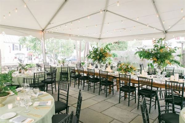 The Red Fox Inn & Tavern