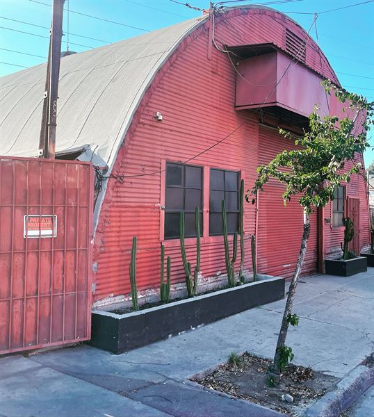 OTP RUSTIC OPEN AIR YARD & HANGER