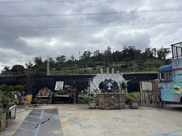 OTP RUSTIC OPEN AIR YARD & HANGER