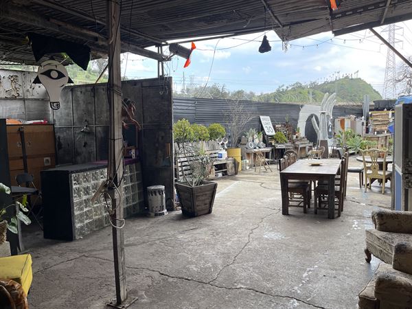 OTP RUSTIC OPEN AIR YARD & HANGER