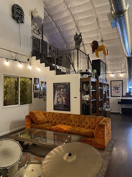 OTP RUSTIC OPEN AIR YARD & HANGER