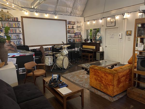 OTP RUSTIC OPEN AIR YARD & HANGER