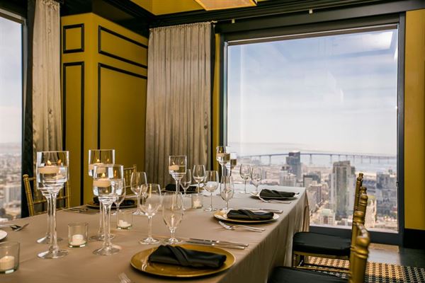 The University Club Atop Symphony Towers