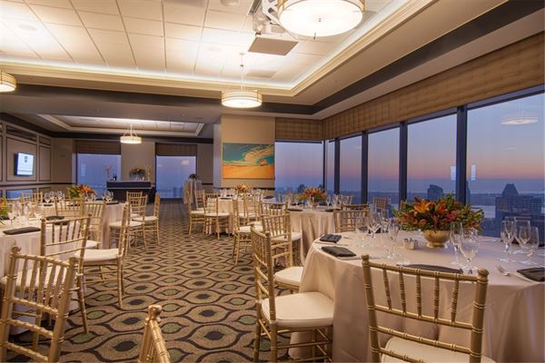 The University Club Atop Symphony Towers