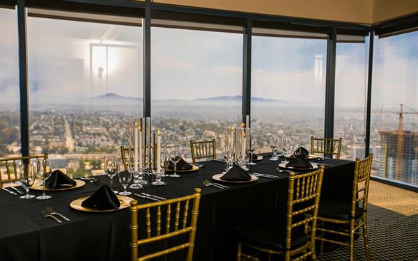 The University Club Atop Symphony Towers