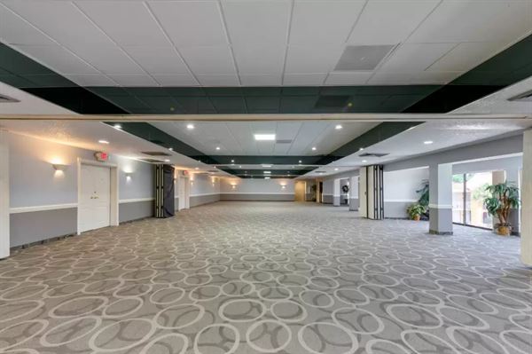 Trios Banquet & Catering