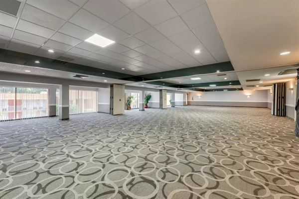 Trios Banquet & Catering