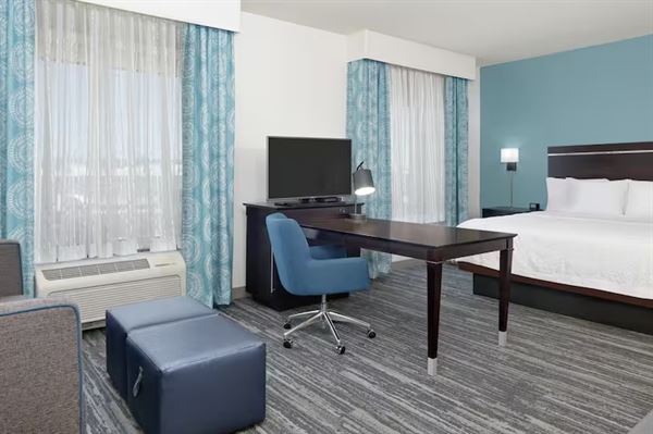 Hampton Inn & Suites Childress