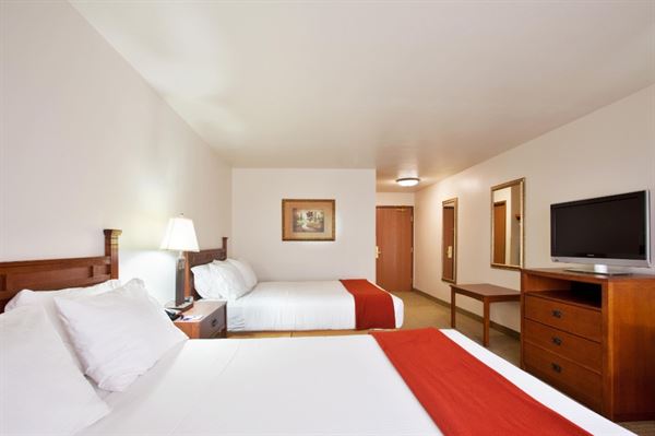 Holiday Inn Express & Suites Mattoon