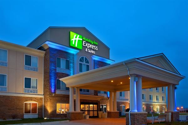 Holiday Inn Express & Suites Mattoon