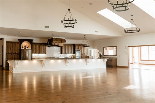 Chittum Venue at Forest Lakes