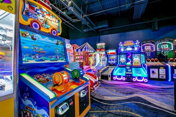 Ryan Family Amusements - Oak Bluffs