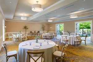 Blue Oak Room & Patio