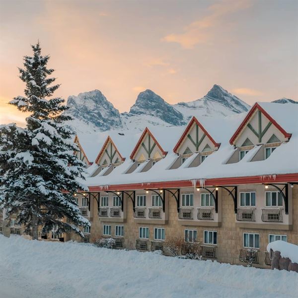 The Canmore Inn & Suites
