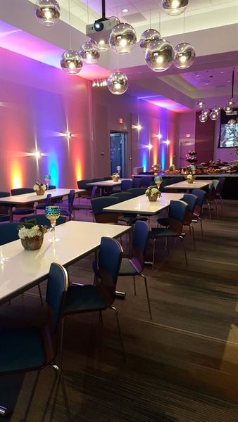 Dave & Buster's Rivercenter