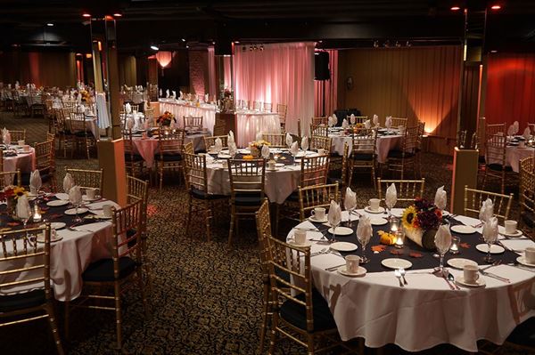 Chanhassen Dinner Theatres