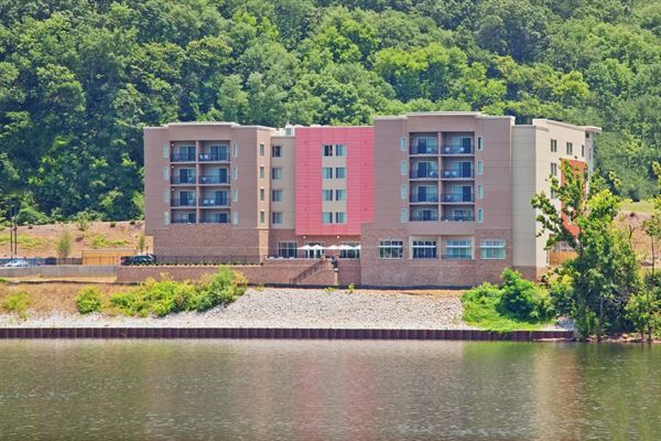 SpringHill Suites Chattanooga Downtown/Cameron Harbor